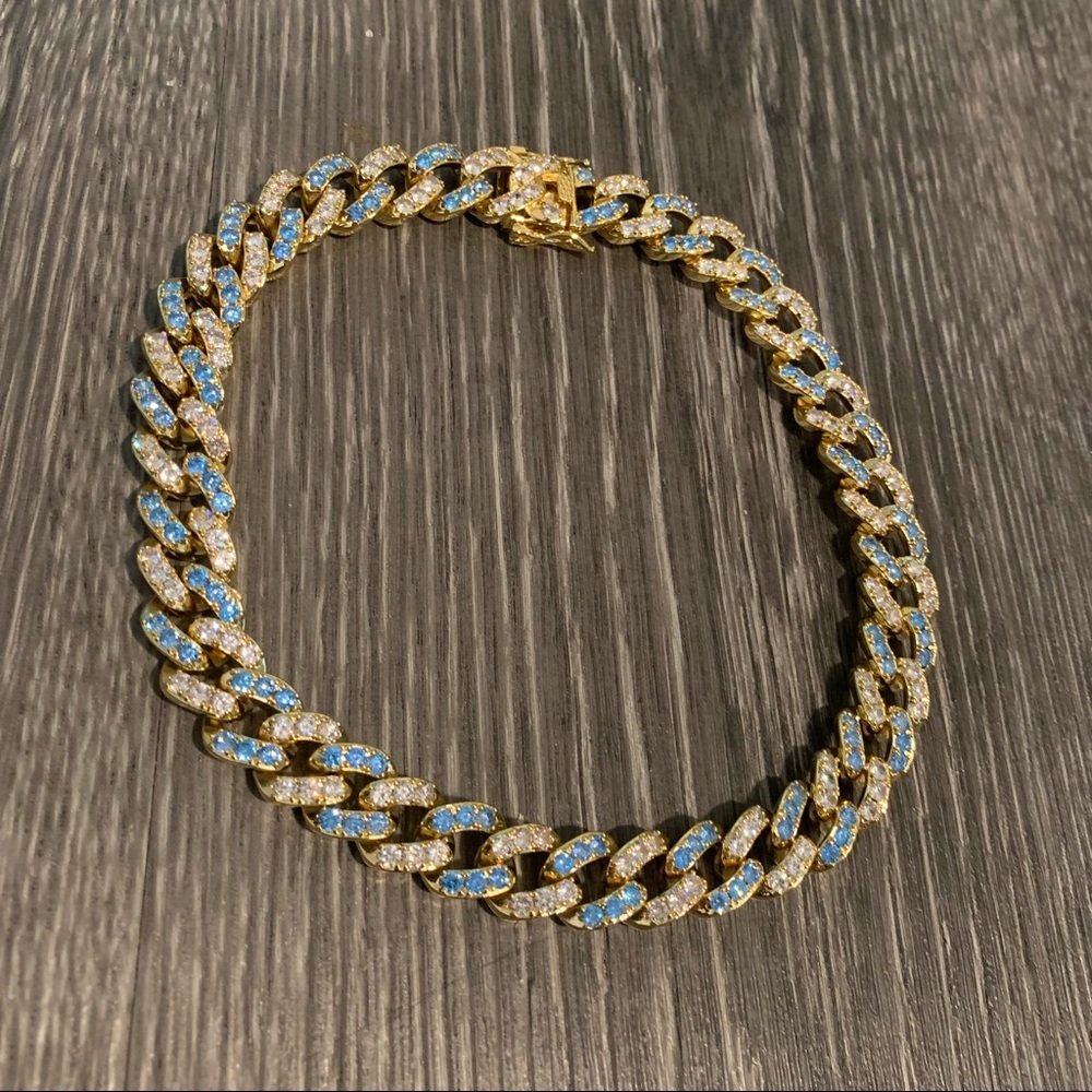 🧊 BLUE/WHITE ⭐️ Gold Cuban Link Necklace 16”